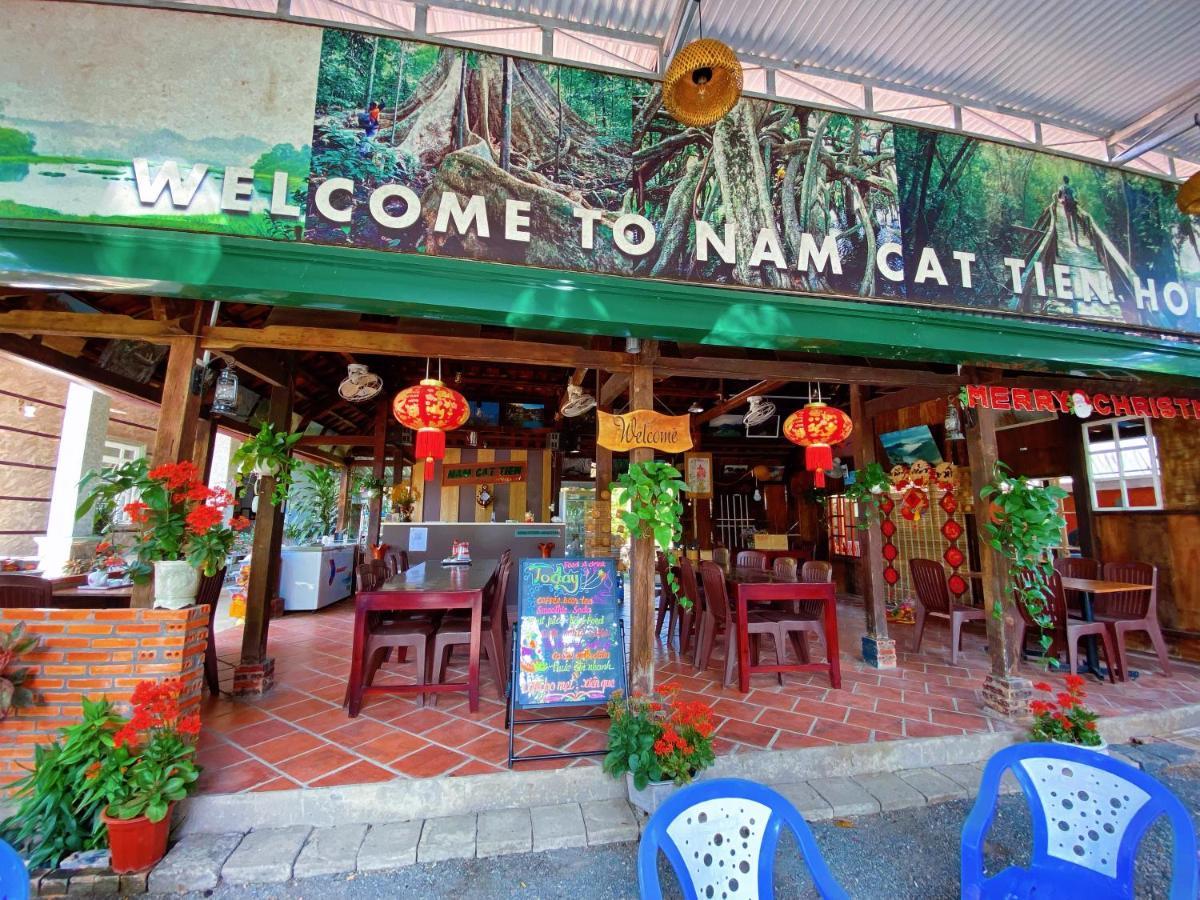Nam Cat Tien Homestay Exterior photo